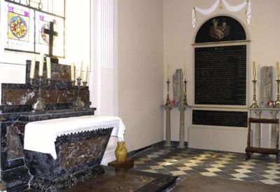 Chapelle funéraire de la famille Reinach à Hirtzbach Chapelle funéraire de la famille Reinach à Hirtzbach